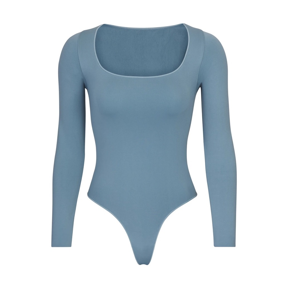 SKIMS Essential Long Sleeve Scoop Neck Bodysuit